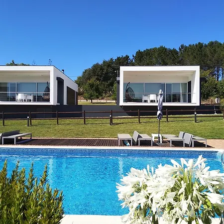 Casas Da Bica - Homes With Soul
